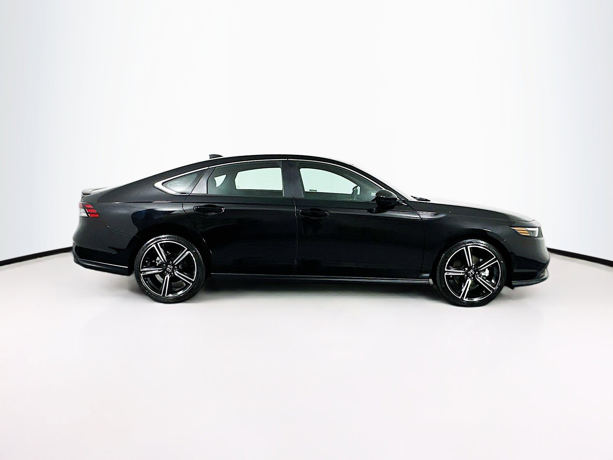 Used 2023 Honda Accord Sport image 10