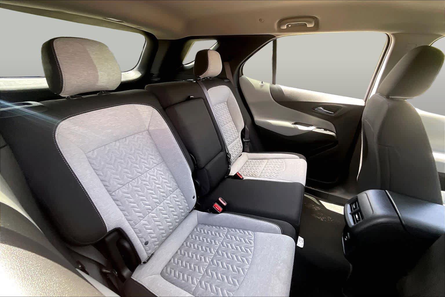Used 2022 Chevrolet Equinox LT FWD image 19