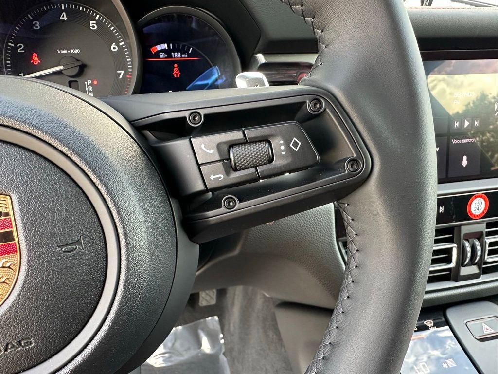 Certified 2026 Porsche Macan Turbo AWD/4WD image 17