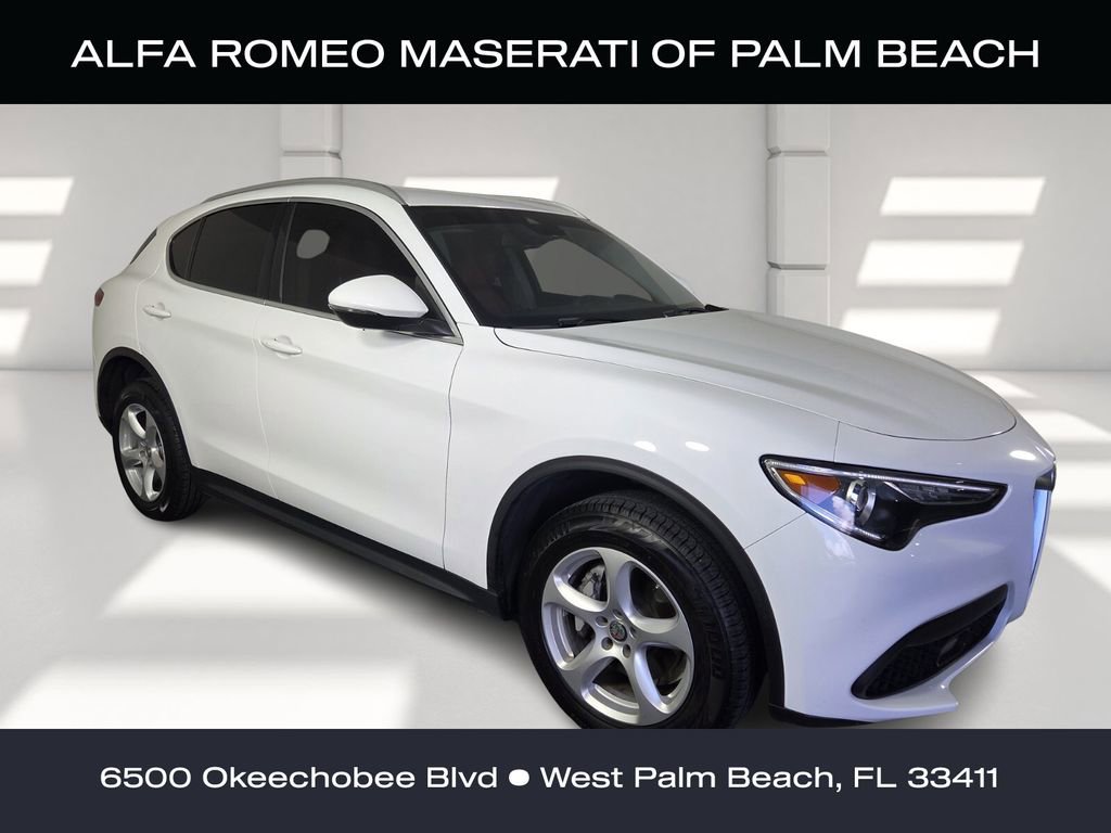 Used 2020 Alfa Romeo Stelvio image 1