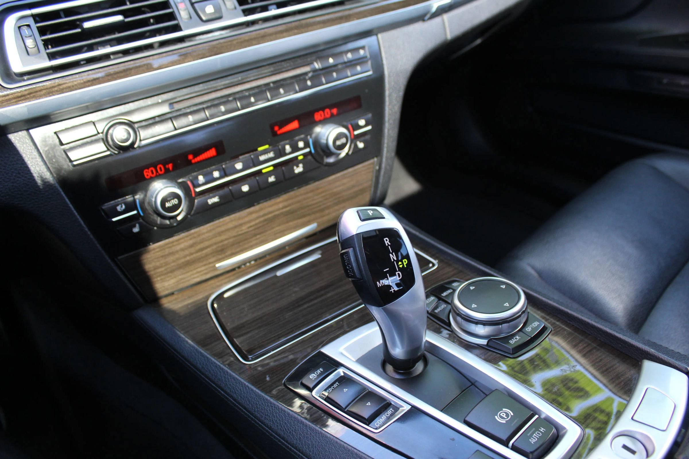 Used 2015 BMW 740Li RWD image 26