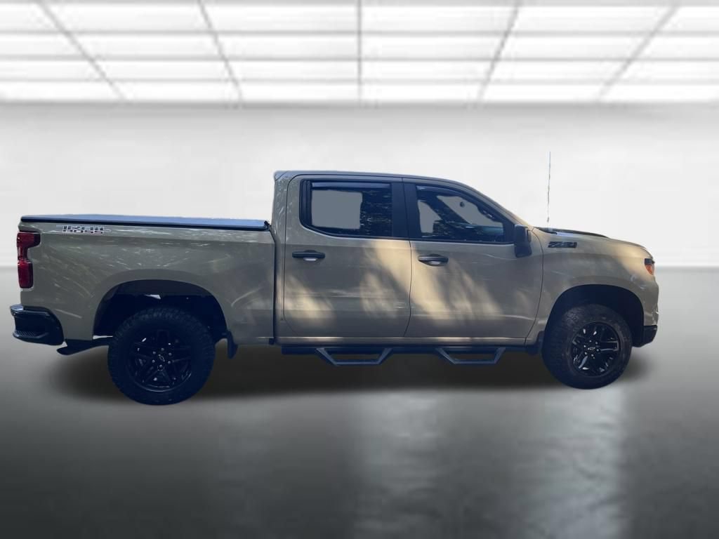 Used 2023 Chevrolet Silverado 1500 Custom Trail Boss AWD/4WD image 6