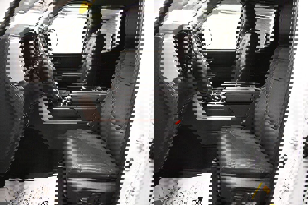 Used 2022 Toyota Tundra SR5 w/ SR5 Premium Package image 9