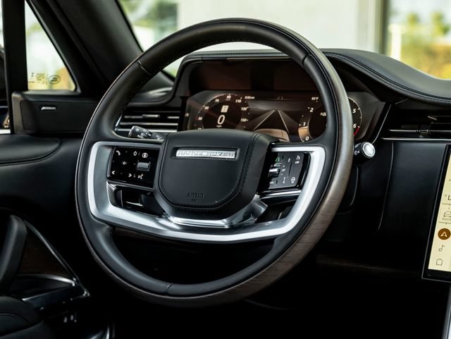 Certified 2024 Land Rover Range Rover SE AWD/4WD image 20