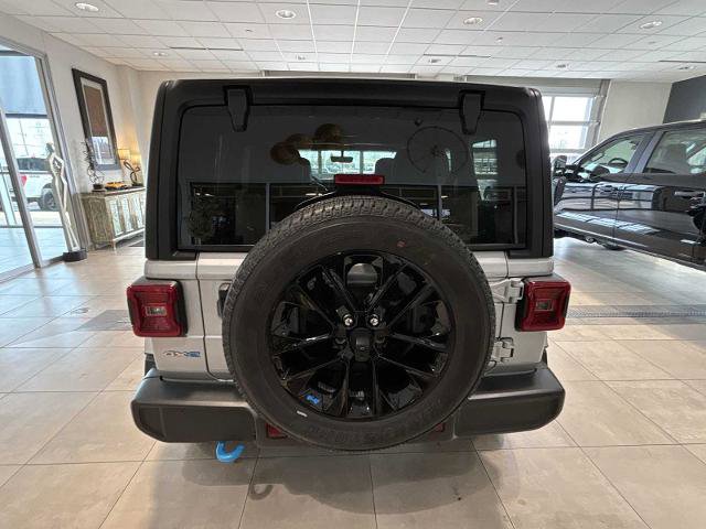Used 2023 Jeep Wrangler Unlimited Sahara w/ Cold Weather Group image 4