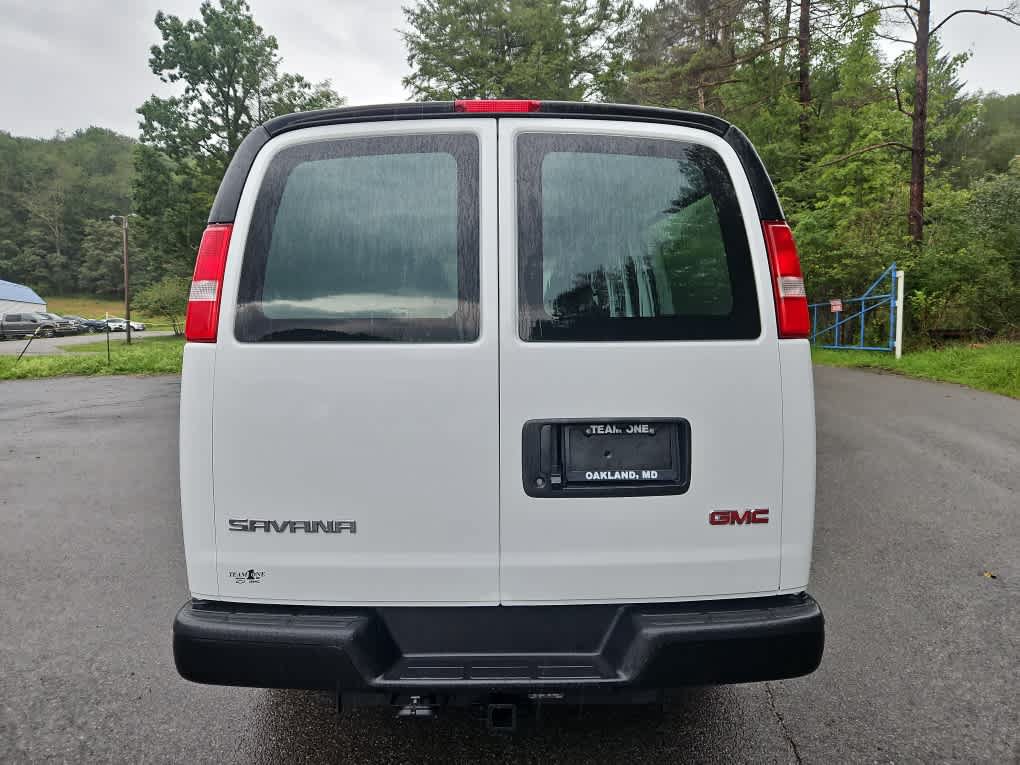New 2026 GMC Savana 3500 Extended w/ Driver Convenience Package RWD image 4