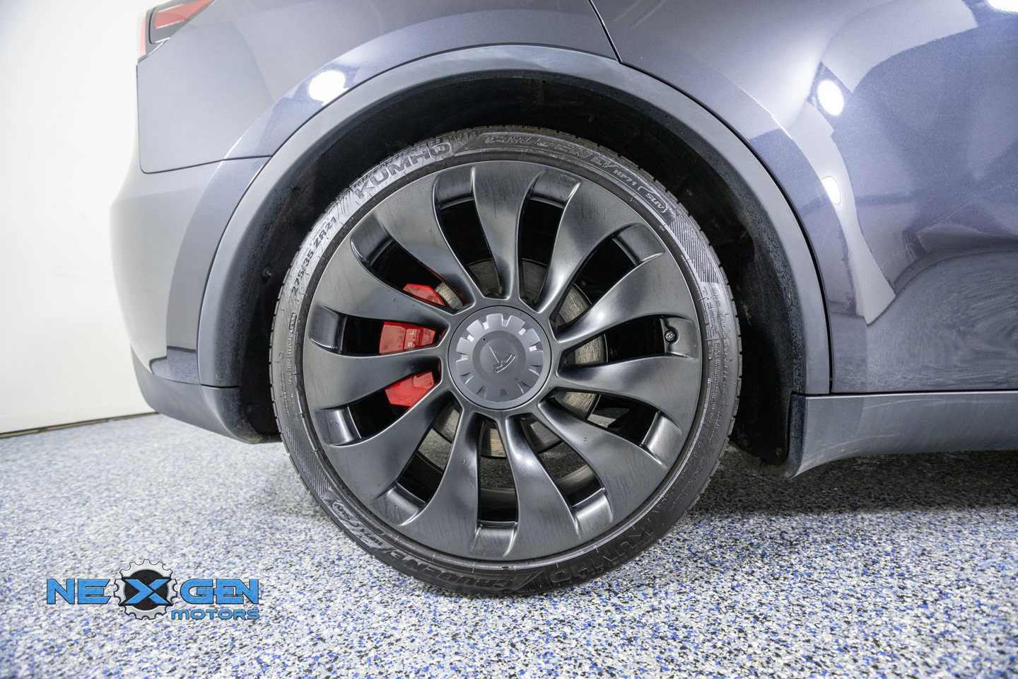 Used 2025 Tesla Model Y Performance AWD/4WD image 47