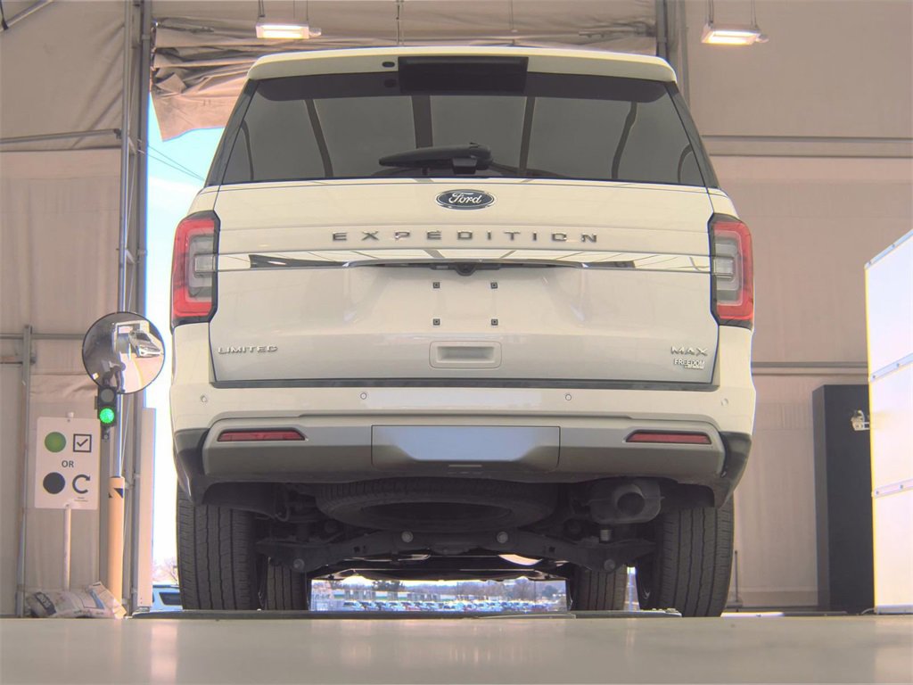 Used 2024 Ford Expedition Max Limited image 8