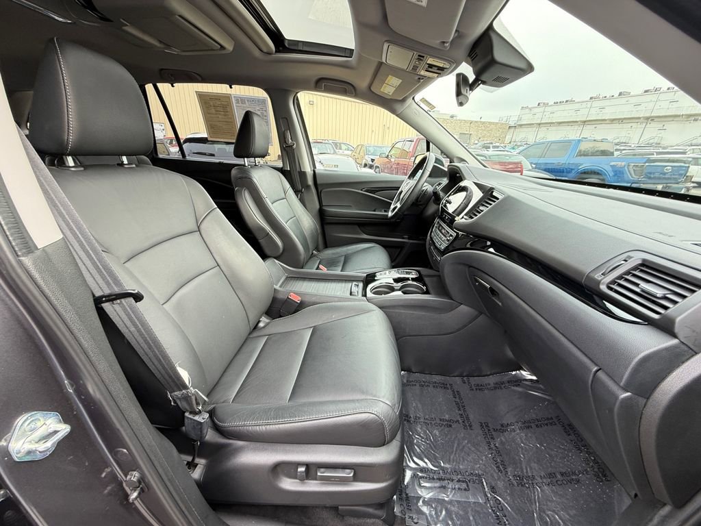 Used 2021 Honda Pilot Touring image 22