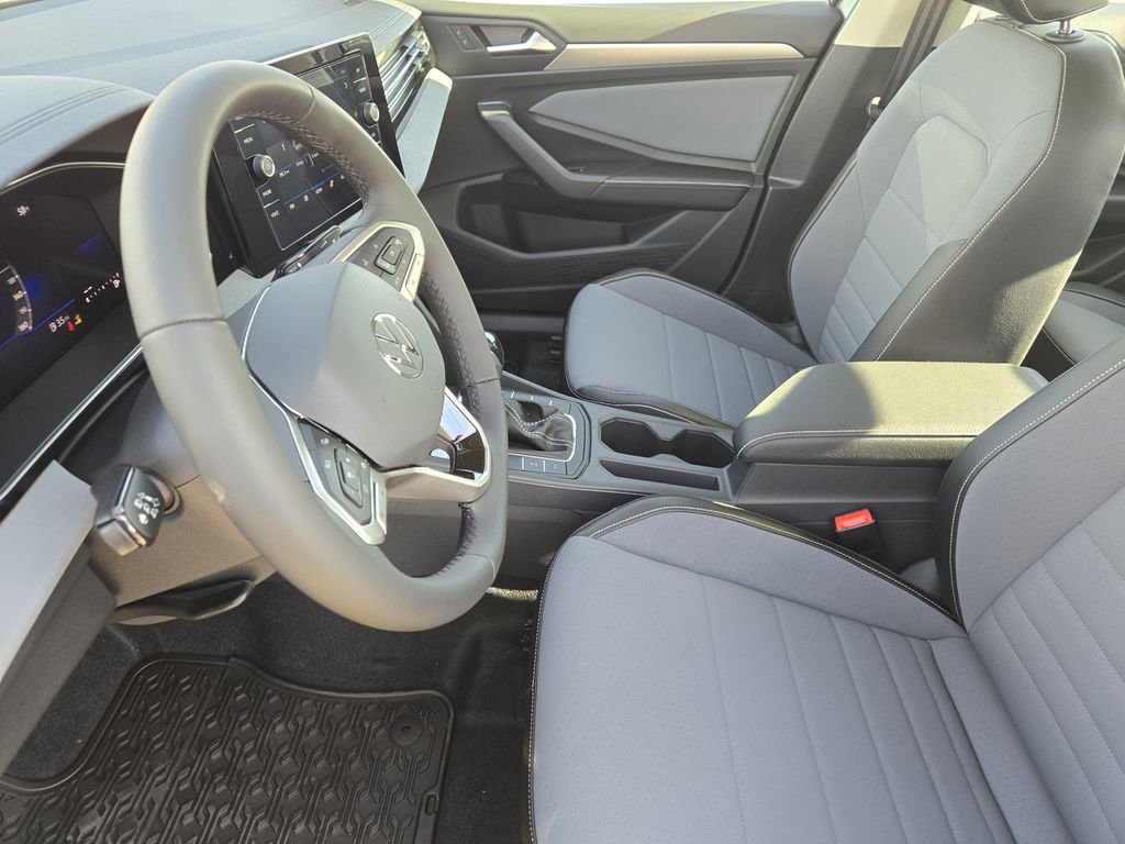 New 2026 Volkswagen Jetta SE image 10