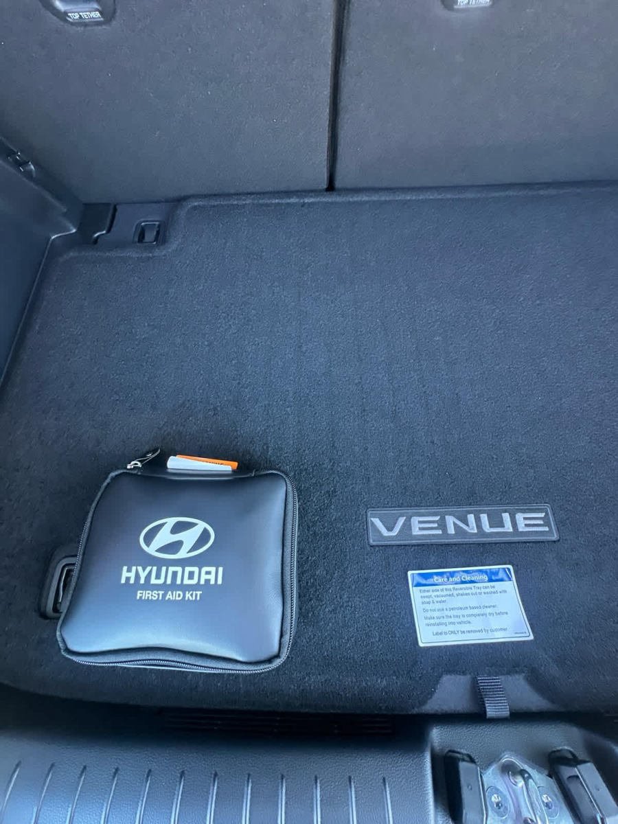 New 2026 Hyundai Venue SEL FWD image 25