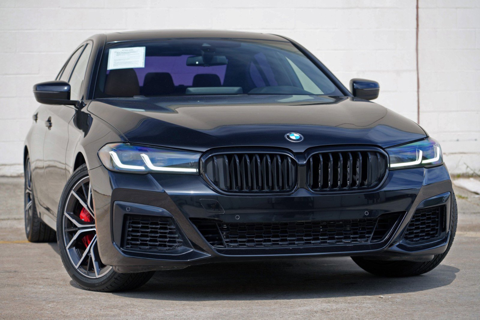 Used 2022 BMW 540i w/ M Sport Package RWD image 3
