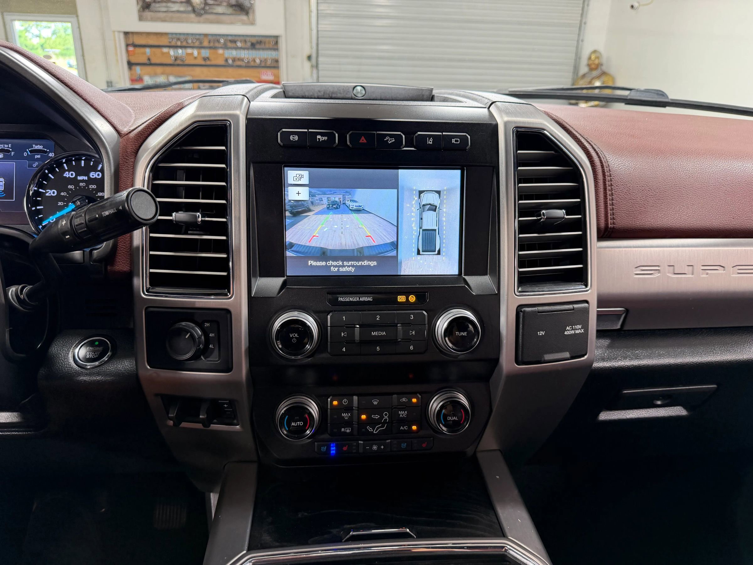Used 2019 Ford F350 Platinum w/ Platinum Ultimate Package AWD/4WD image 21