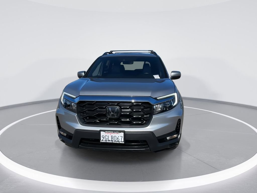 Used 2023 Honda Passport EX-L image 4