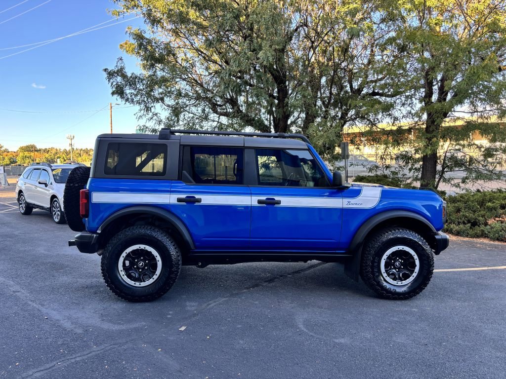 Used 2022 Ford Bronco Black Diamond w/ Sasquatch Package image 8