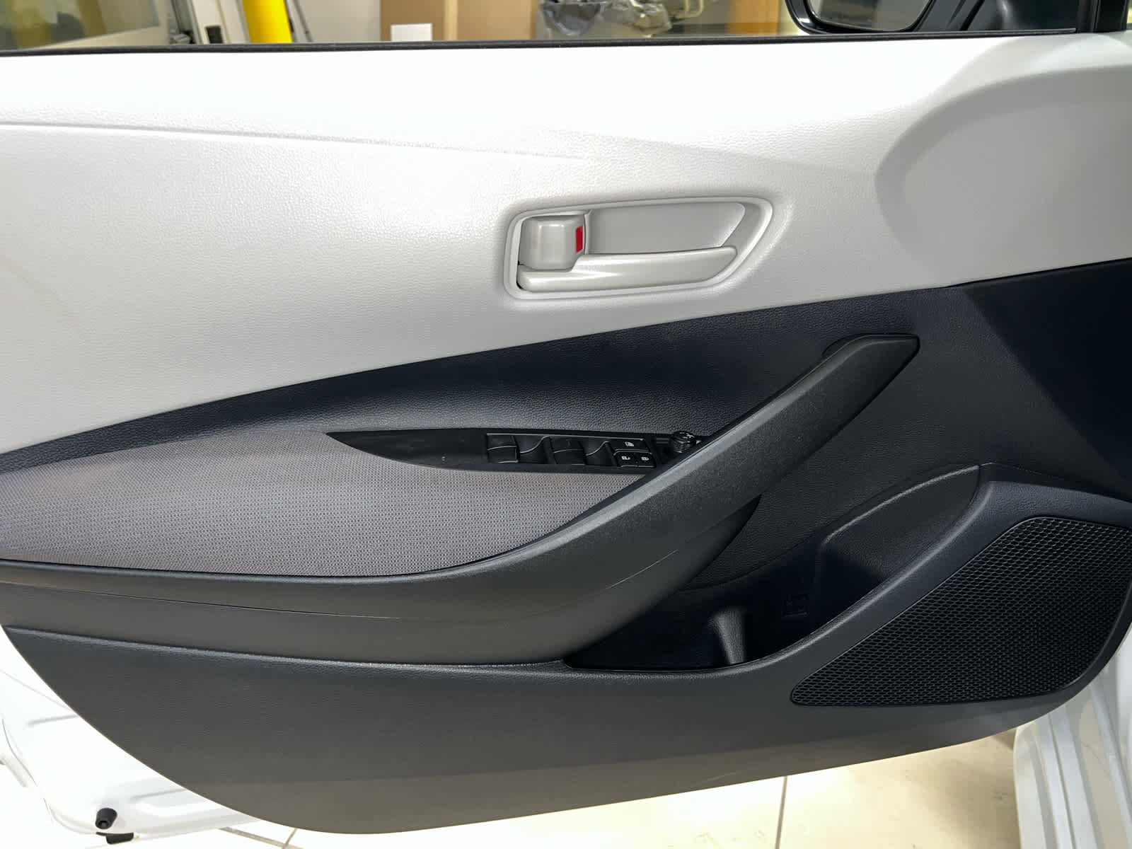 New 2026 Toyota Corolla LE w/ LE Premium Package FWD image 11