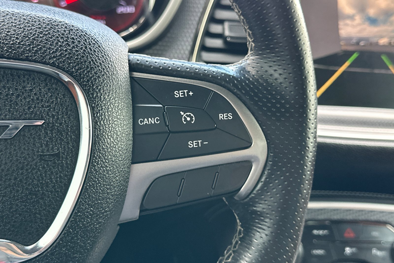 Used 2015 Dodge Challenger SRT Hellcat image 38