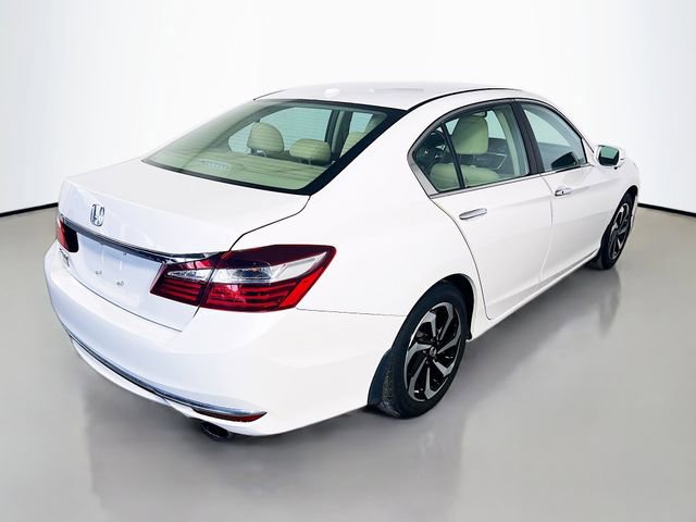 Used 2017 Honda Accord EX-L image 8
