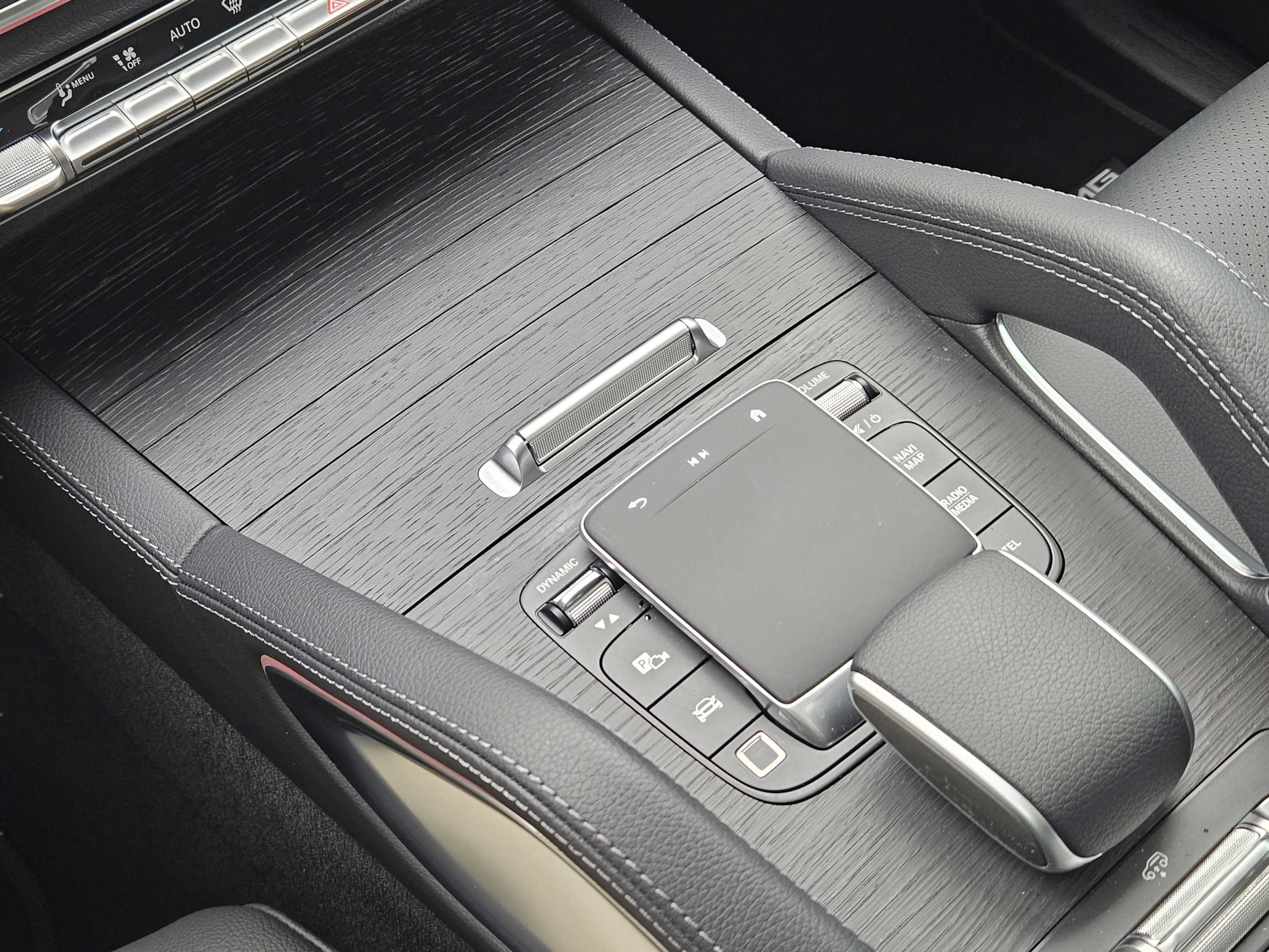 Certified 2026 Mercedes-Benz GLS 450 4MATIC image 18