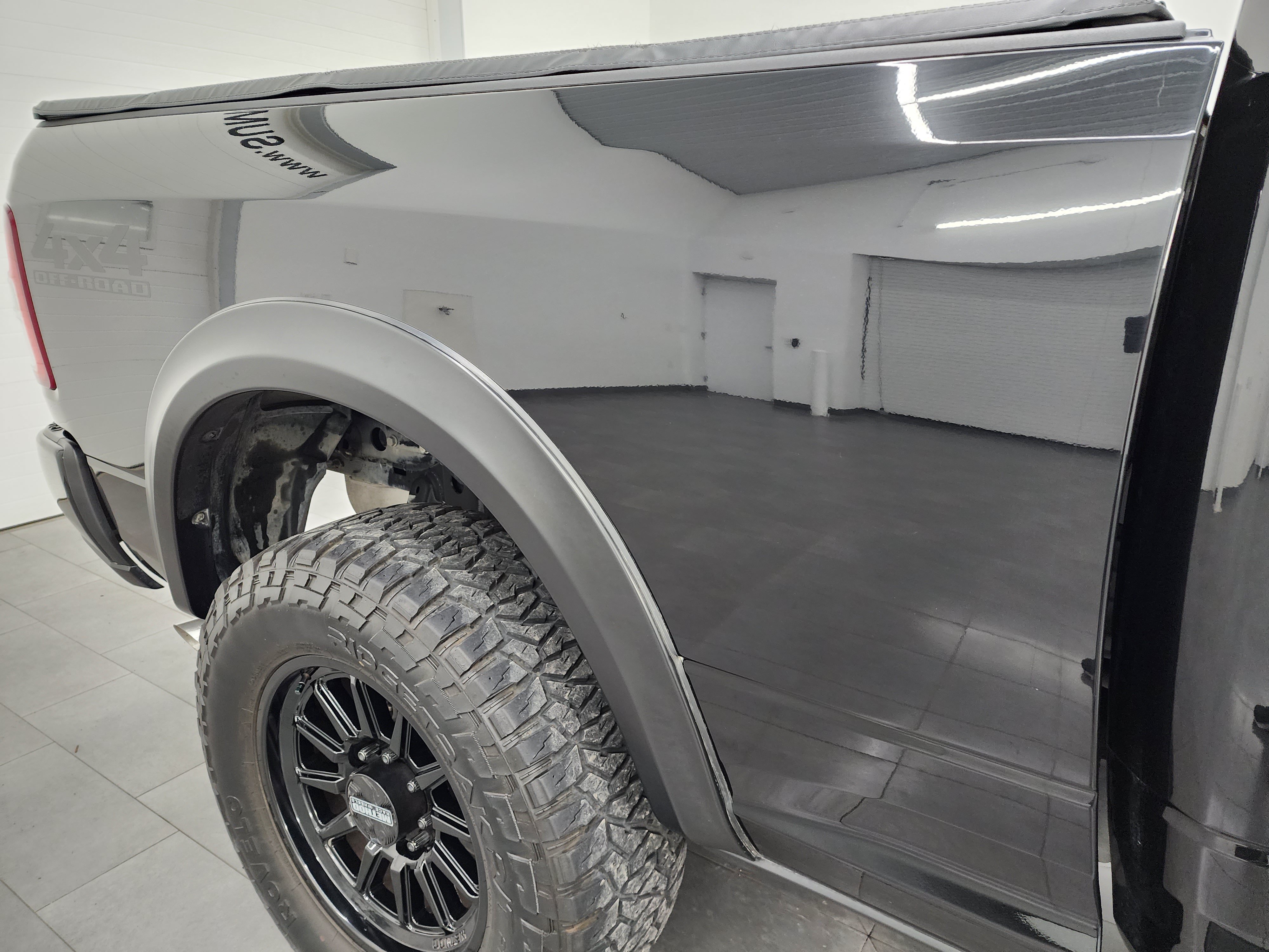 Used 2024 RAM 2500 Lone Star w/ Night Edition AWD/4WD image 25
