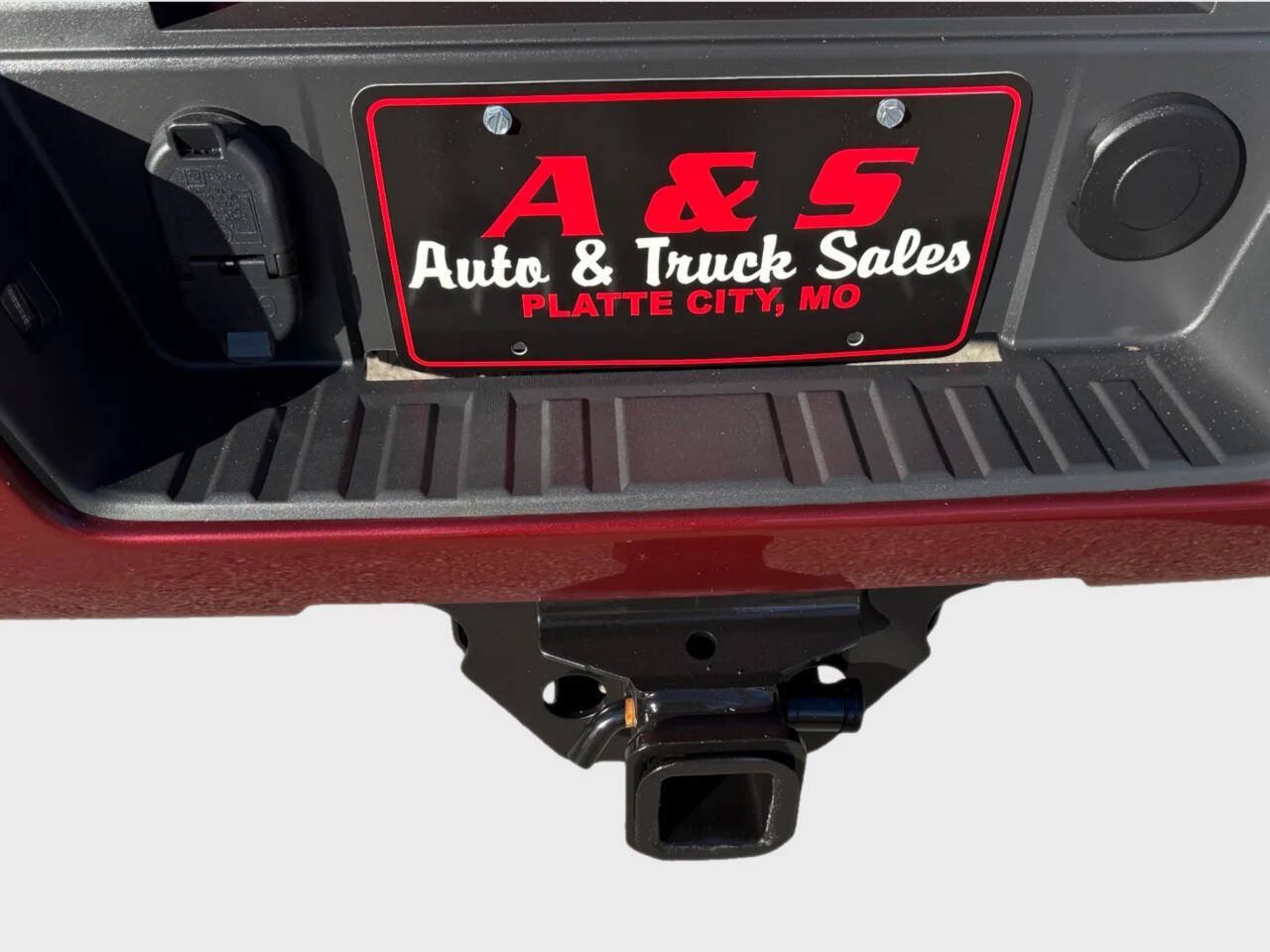 Used 2015 GMC Sierra 3500 Denali w/ Duramax Plus Package AWD/4WD image 23