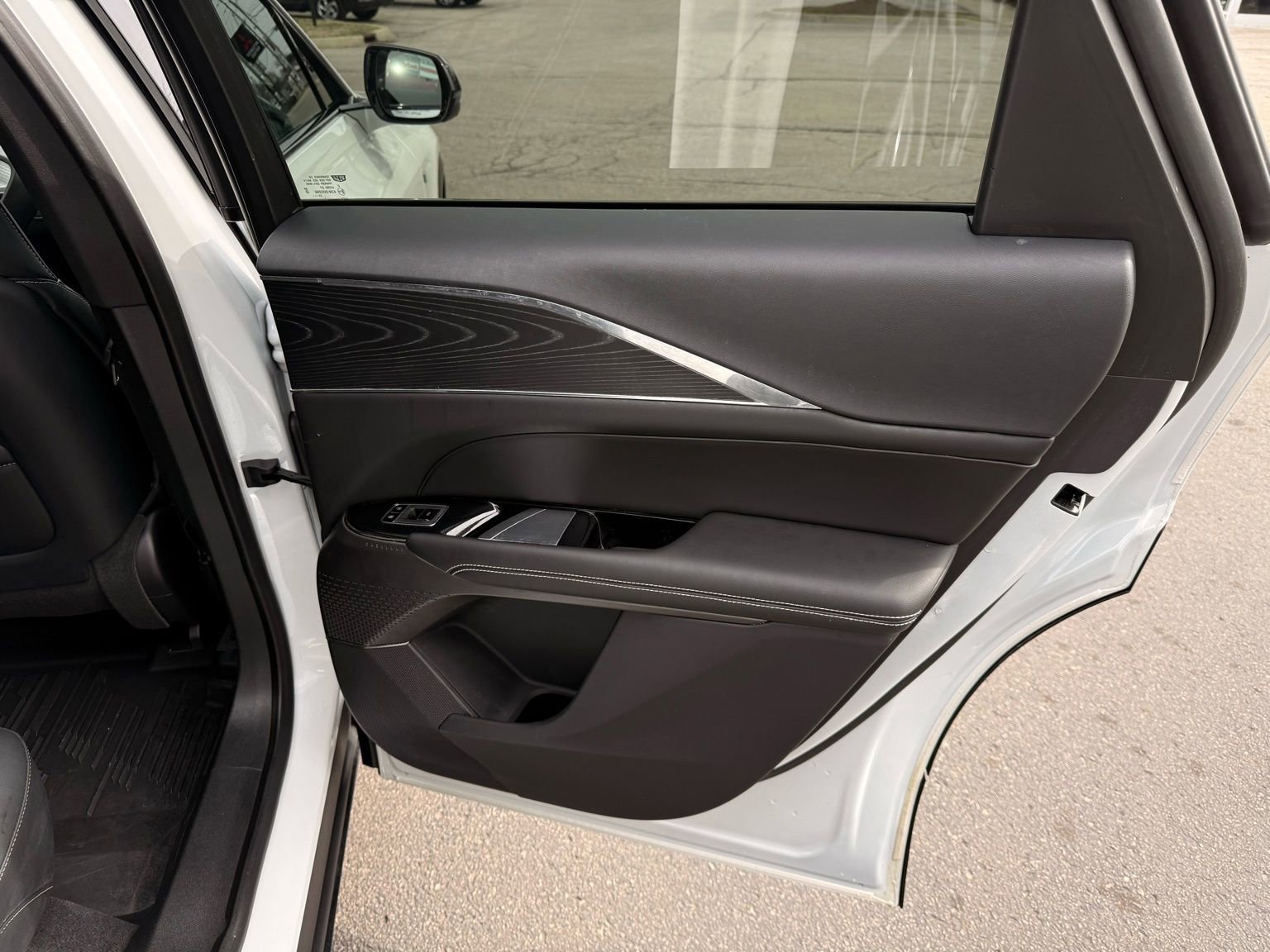 Used 2024 Cadillac Lyriq Sport image 26