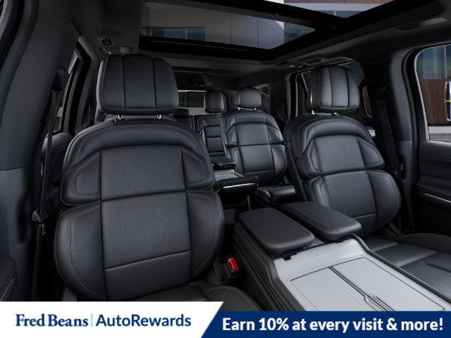 New 2027 Lincoln Navigator Reserve w/ Jet Appearance Package AWD/4WD image 15