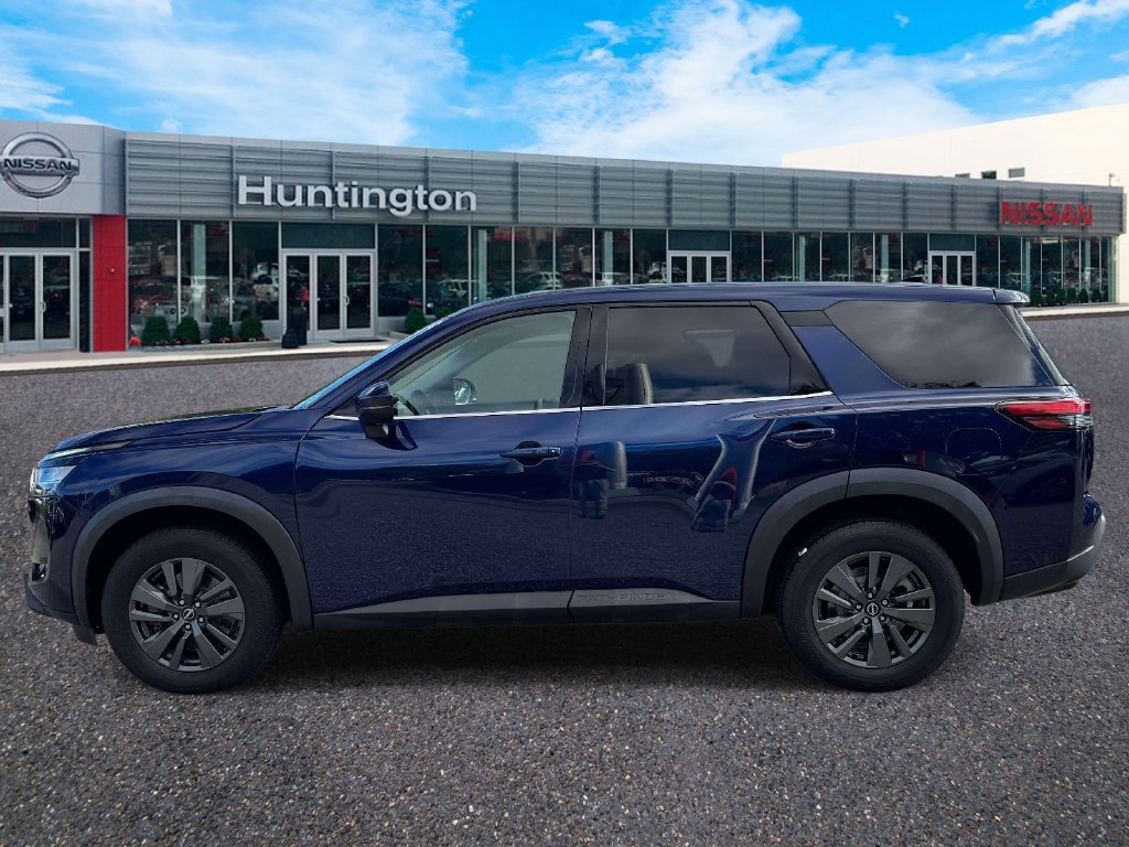 Used 2022 Nissan Pathfinder S AWD/4WD image 6