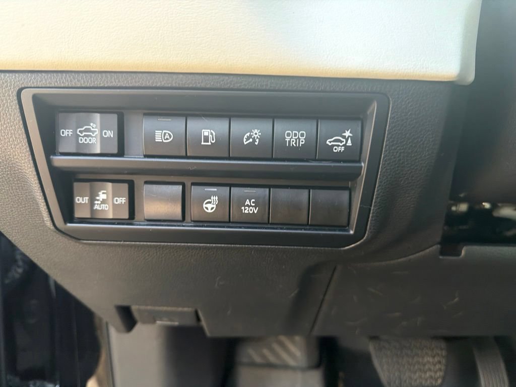 Used 2022 Toyota Tundra Capstone AWD/4WD image 19