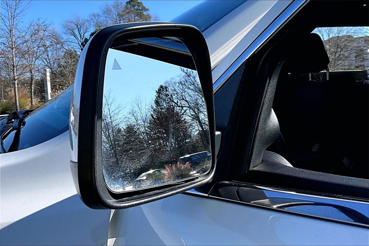 Certified 2021 Jeep Grand Cherokee Laredo image 27