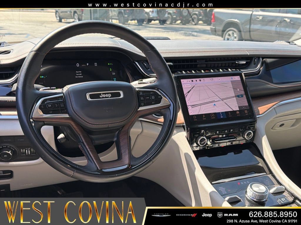 Used 2022 Jeep Grand Cherokee Summit w/ Advanced Protech Group IV AWD/4WD image 35