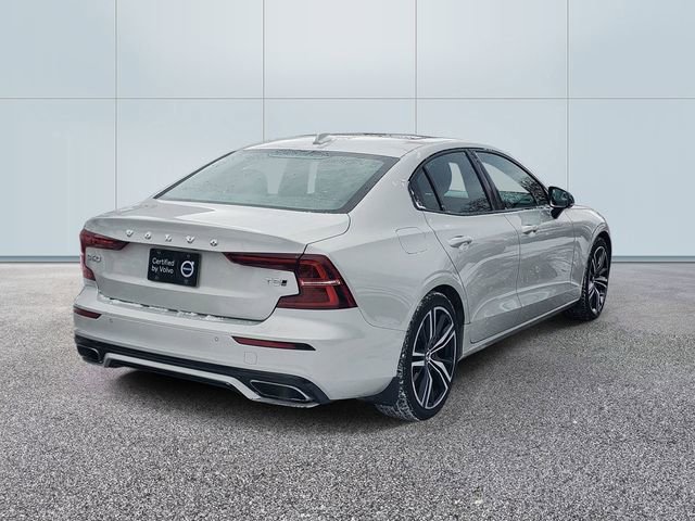 Used 2021 Volvo S60 T5 R-Design image 4