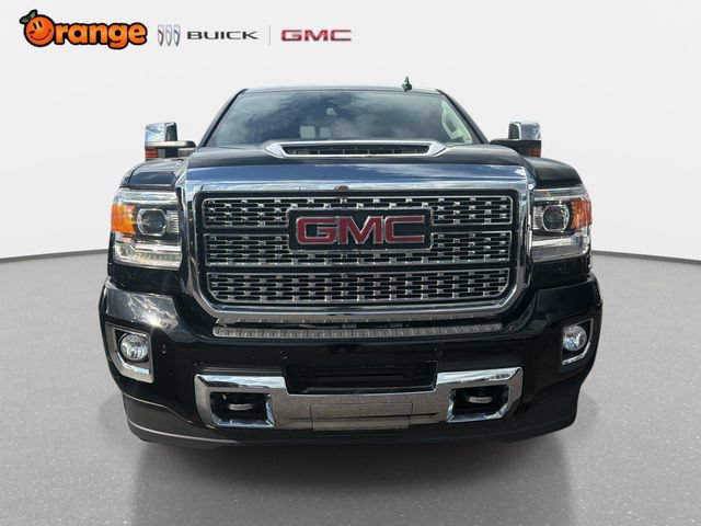 Used 2019 GMC Sierra 2500 Denali w/ Duramax Plus Package AWD/4WD image 8