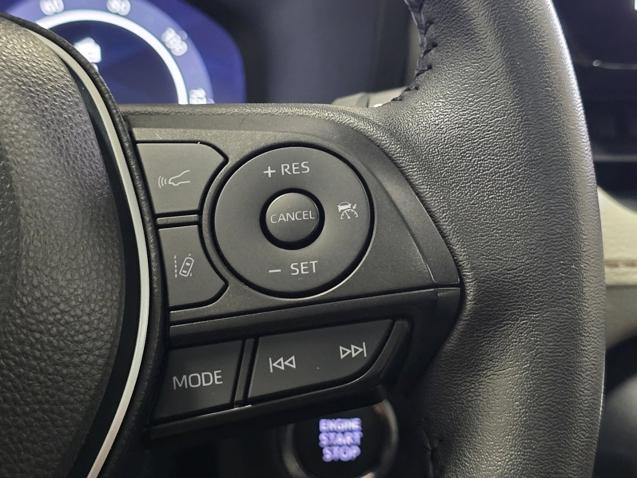 Used 2024 Toyota RAV4 Limited image 32