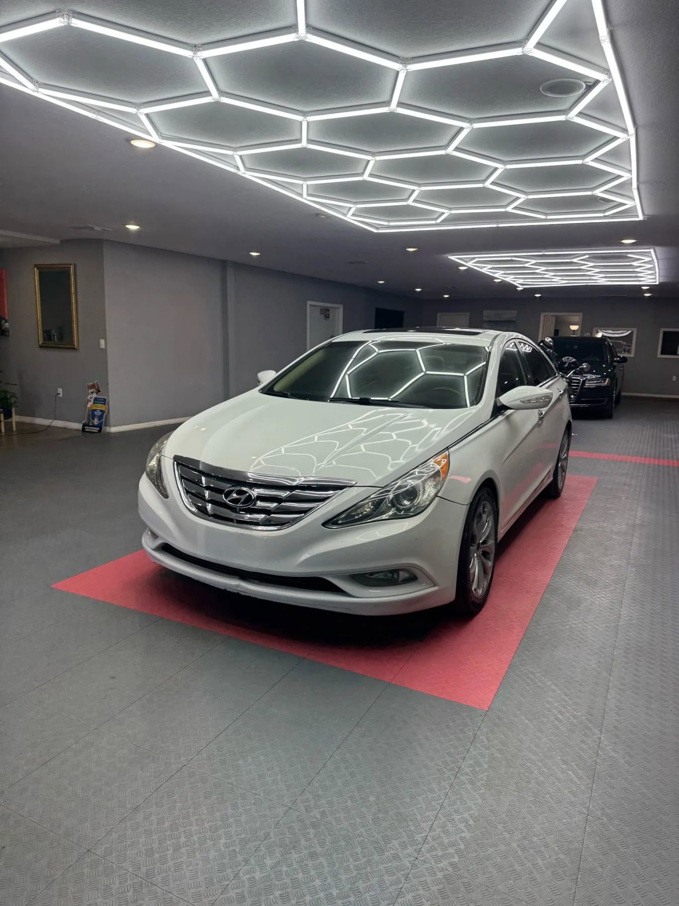 Used 2011 Hyundai Sonata Limited w/ Navigation Pkg 5 image 3