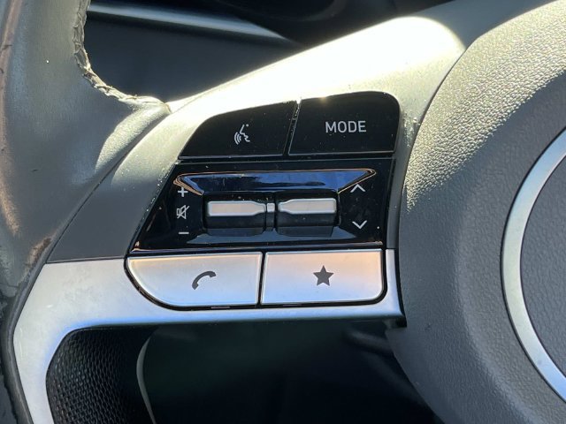 Certified 2025 Hyundai Elantra SEL FWD image 36
