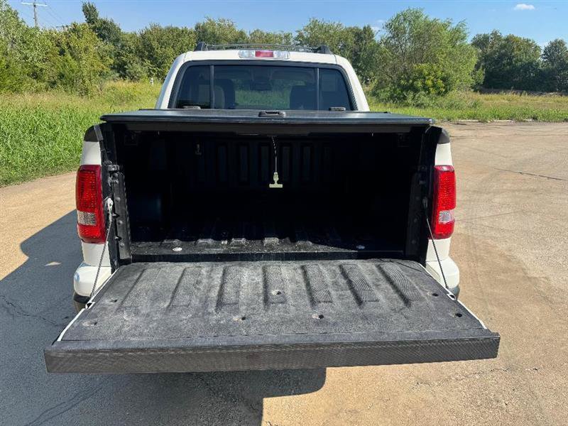 Used 2010 Ford Explorer Sport Trac XLT RWD image 18