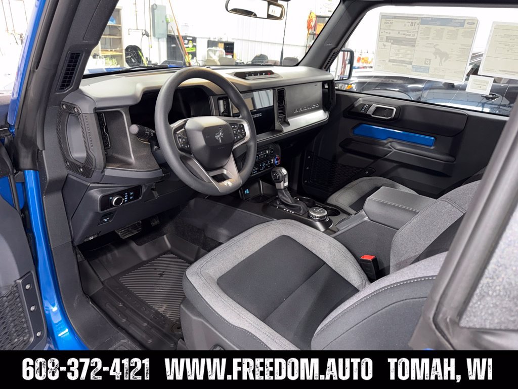 Used 2025 Ford Bronco 2-Door w/ Sasquatch Package AWD/4WD image 9
