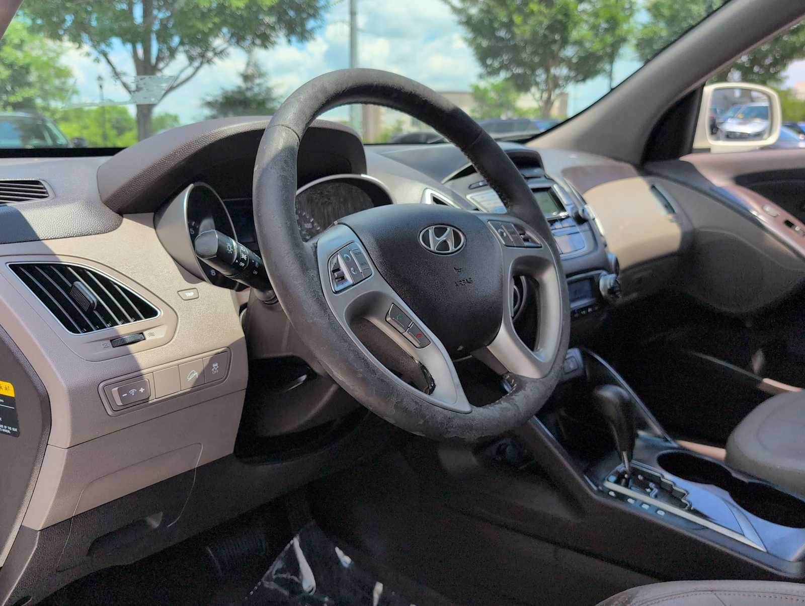 Used 2013 Hyundai Tucson Limited FWD image 10