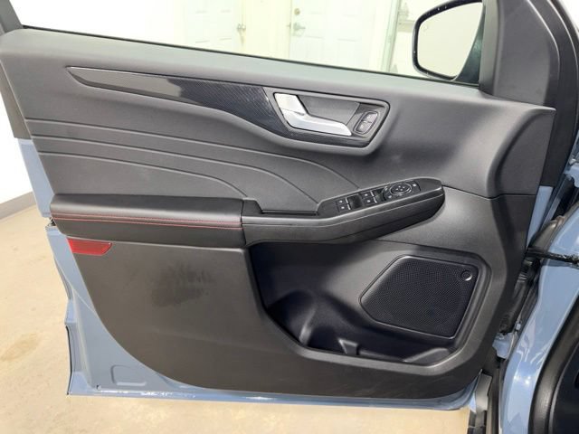 Used 2024 Ford Escape ST-Line w/ Tech Pack #1 AWD/4WD image 10