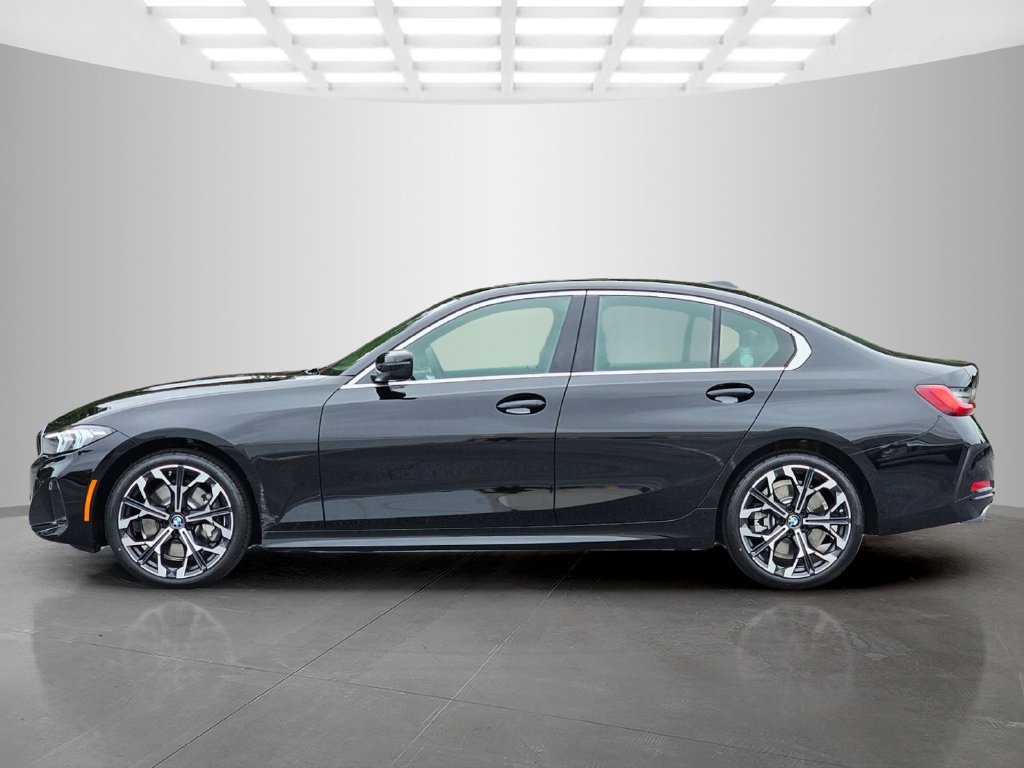 New 2026 BMW 330i Sedan RWD image 3