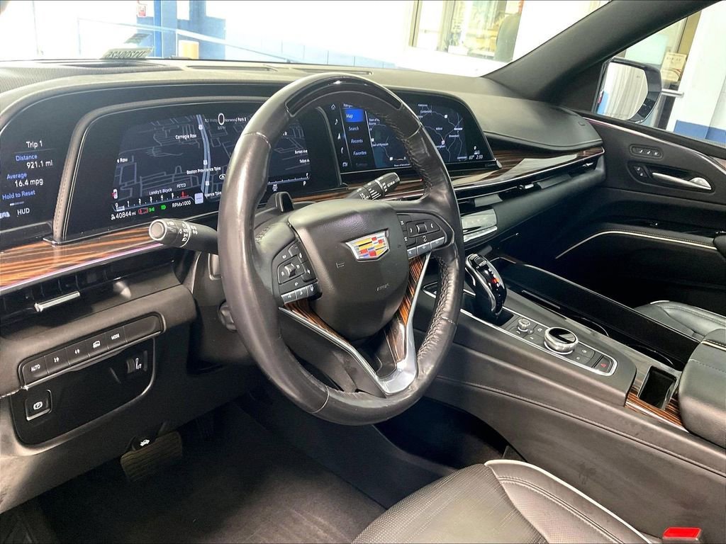 Used 2023 Cadillac Escalade Premium Luxury w/ LPO, Floor Liner Package AWD/4WD image 8