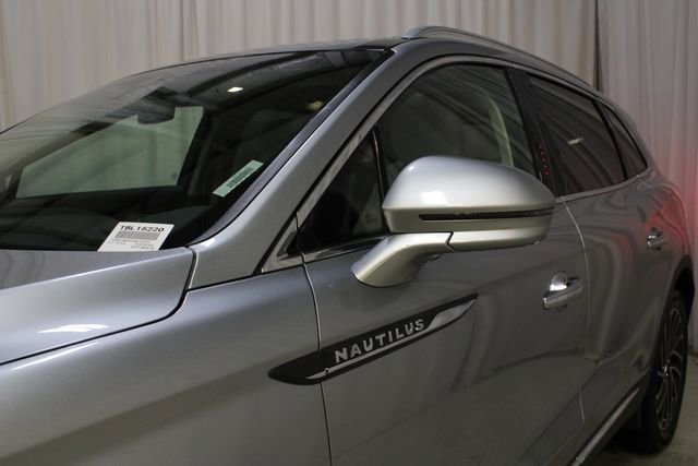 Used 2020 Lincoln Nautilus Reserve w/ Equipment Group 201A AWD/4WD image 35