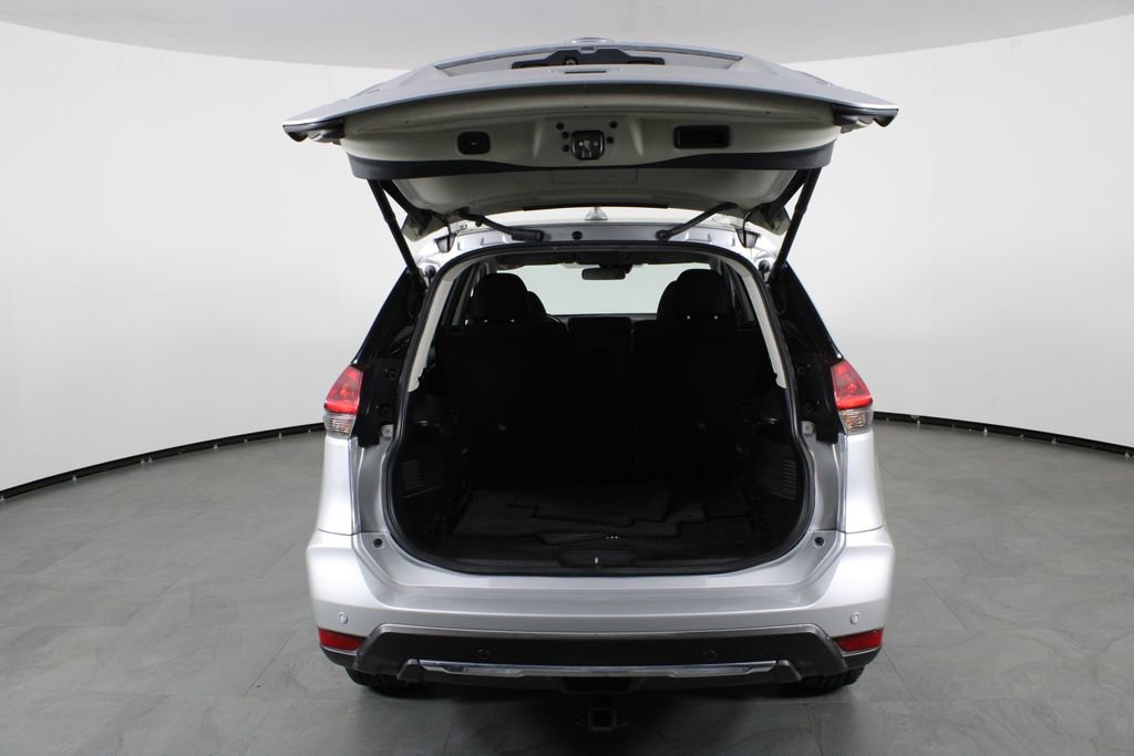 Used 2019 Nissan Rogue SV image 15