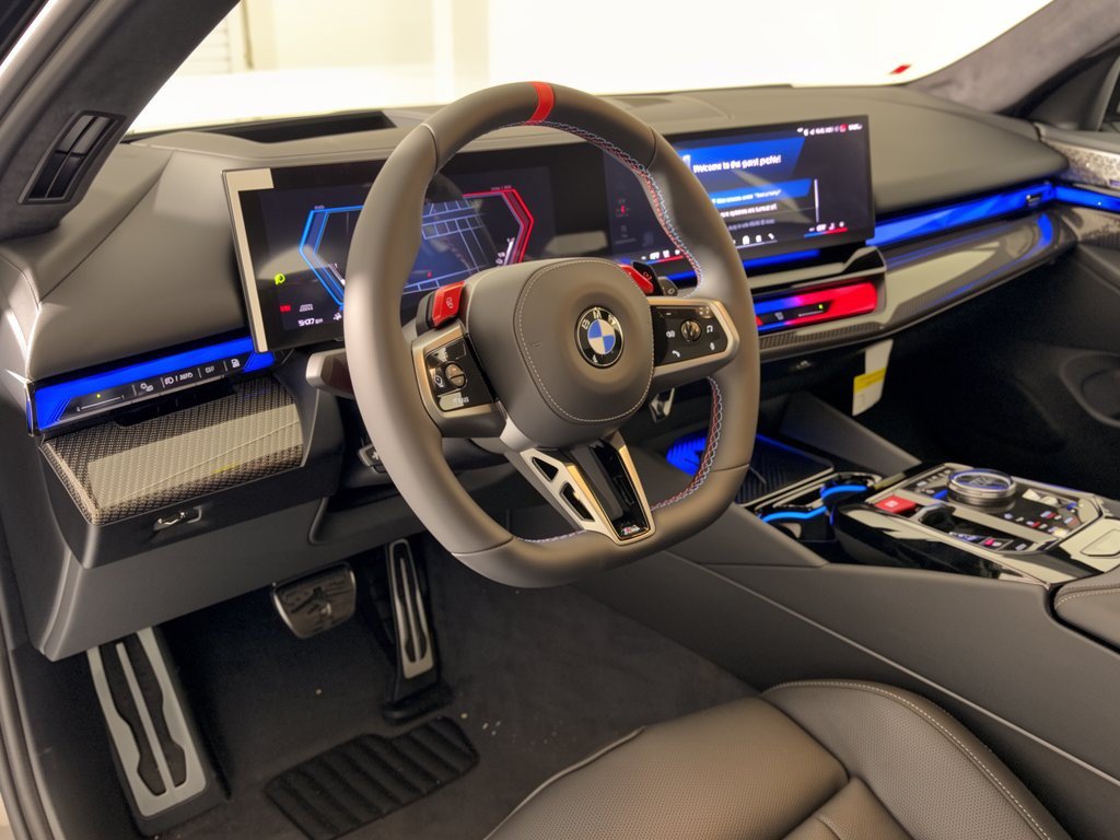 New 2027 BMW M5 Touring AWD/4WD image 4
