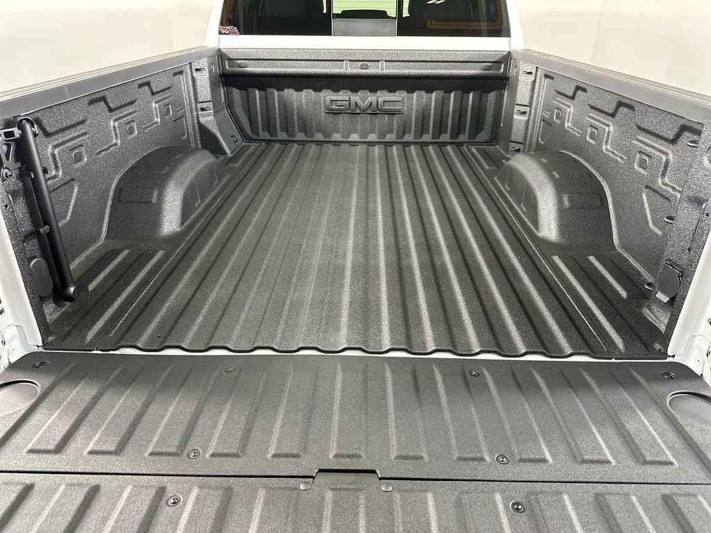 New 2025 GMC Sierra 2500 Denali w/ Denali Reserve Package image 16