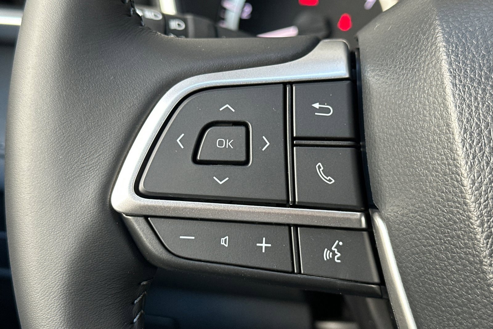 New 2026 Toyota Highlander XLE image 28