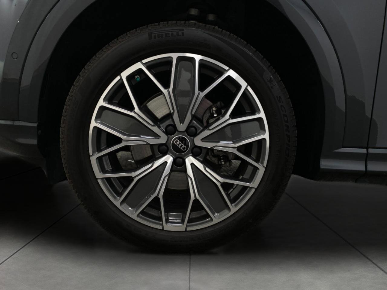 Used 2025 Audi Q5 Premium Plus image 12