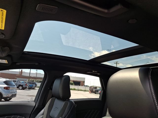 Used 2022 Ford Edge ST w/ Equipment Group 401A AWD/4WD image 14