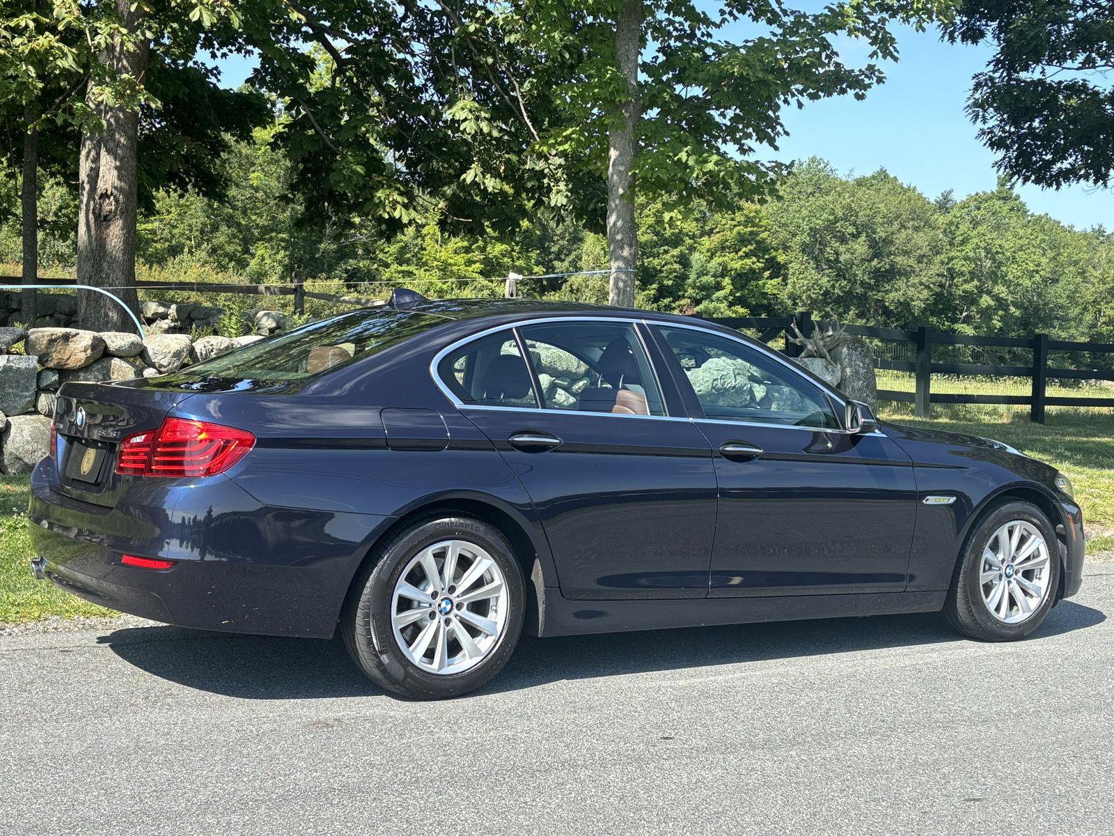 Used 2015 BMW 528i xDrive Sedan AWD/4WD image 17